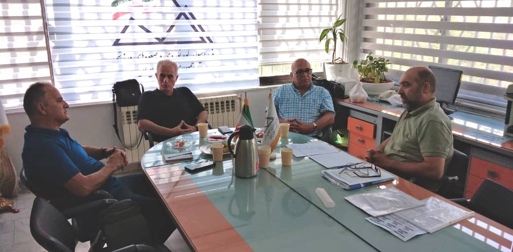 pic's of main's title