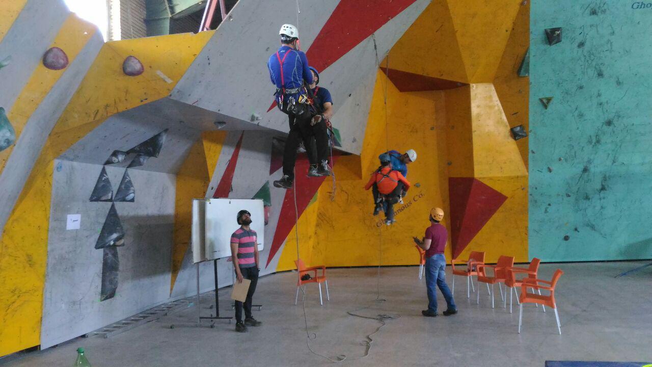 pic's of main's title