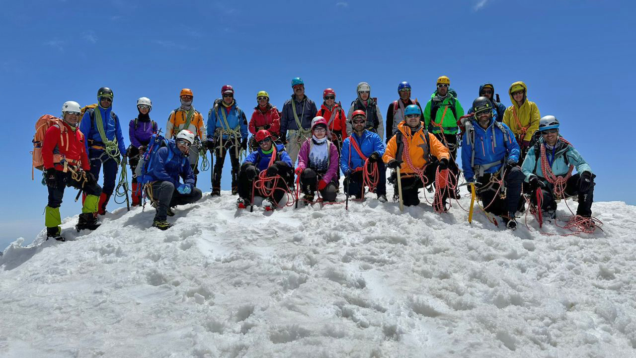 pic's of main's title