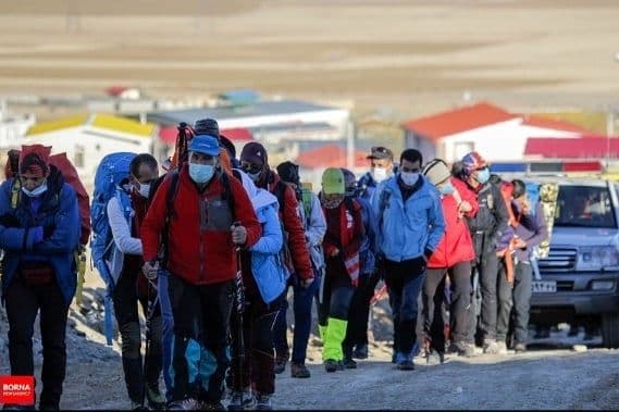 pic's of main's title