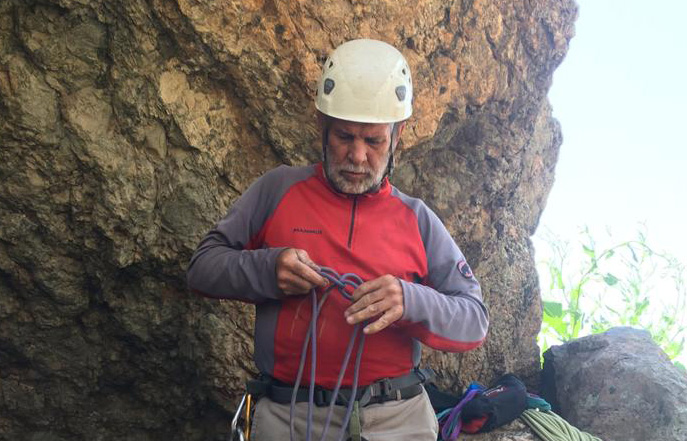 pic's of main's title