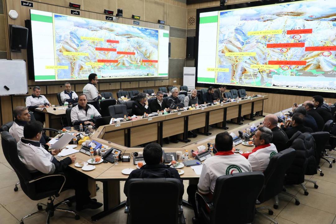 pic's of main's title