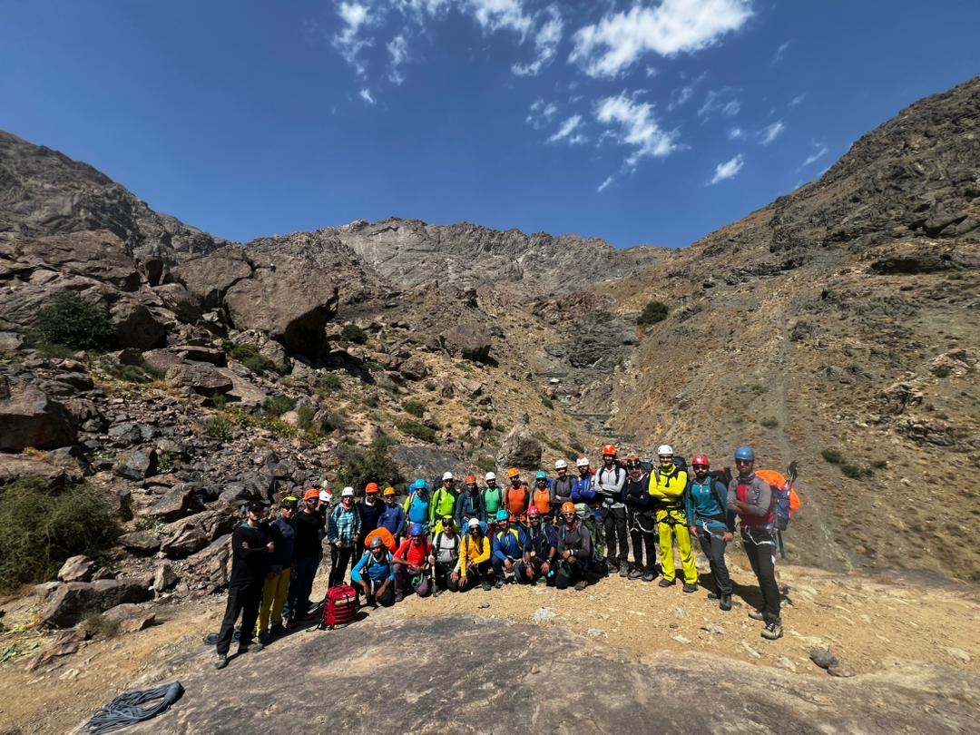 pic's of main's title