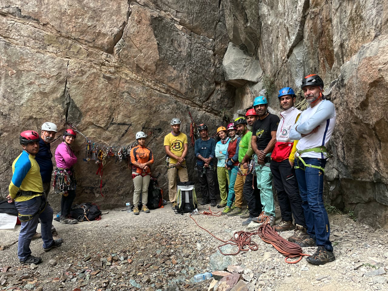 pic's of main's title