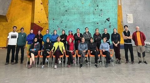 pic's of main's title