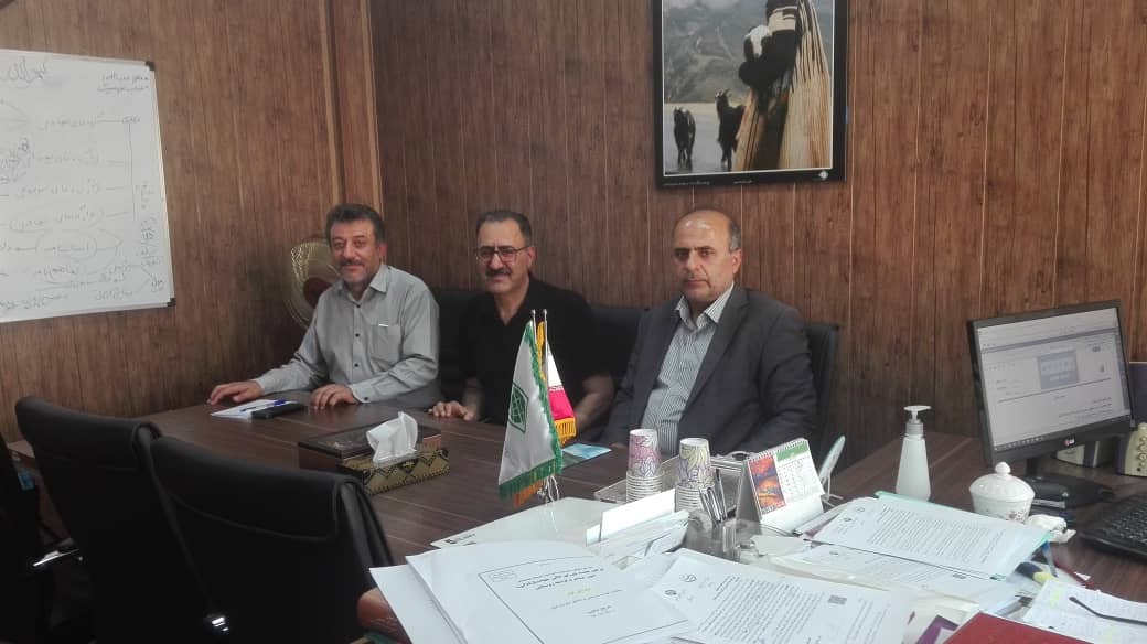 pic's of main's title