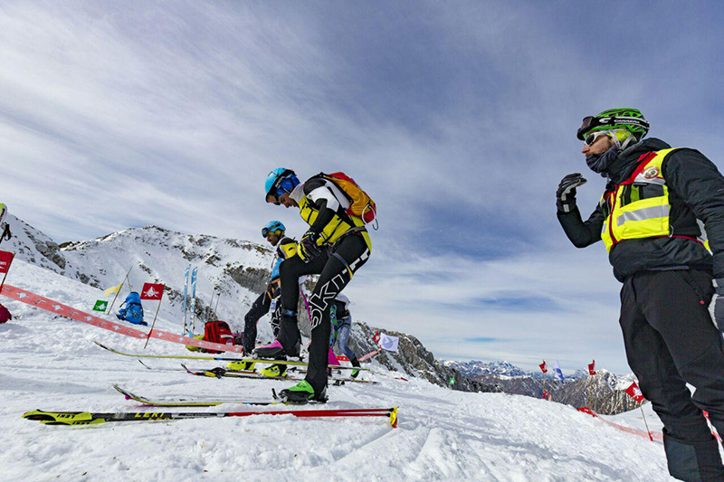 pic's of main's title