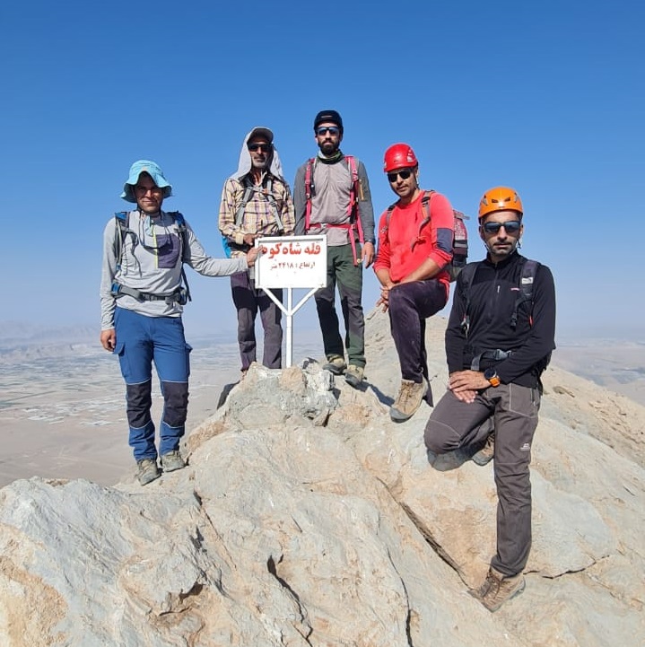 pic's of main's title