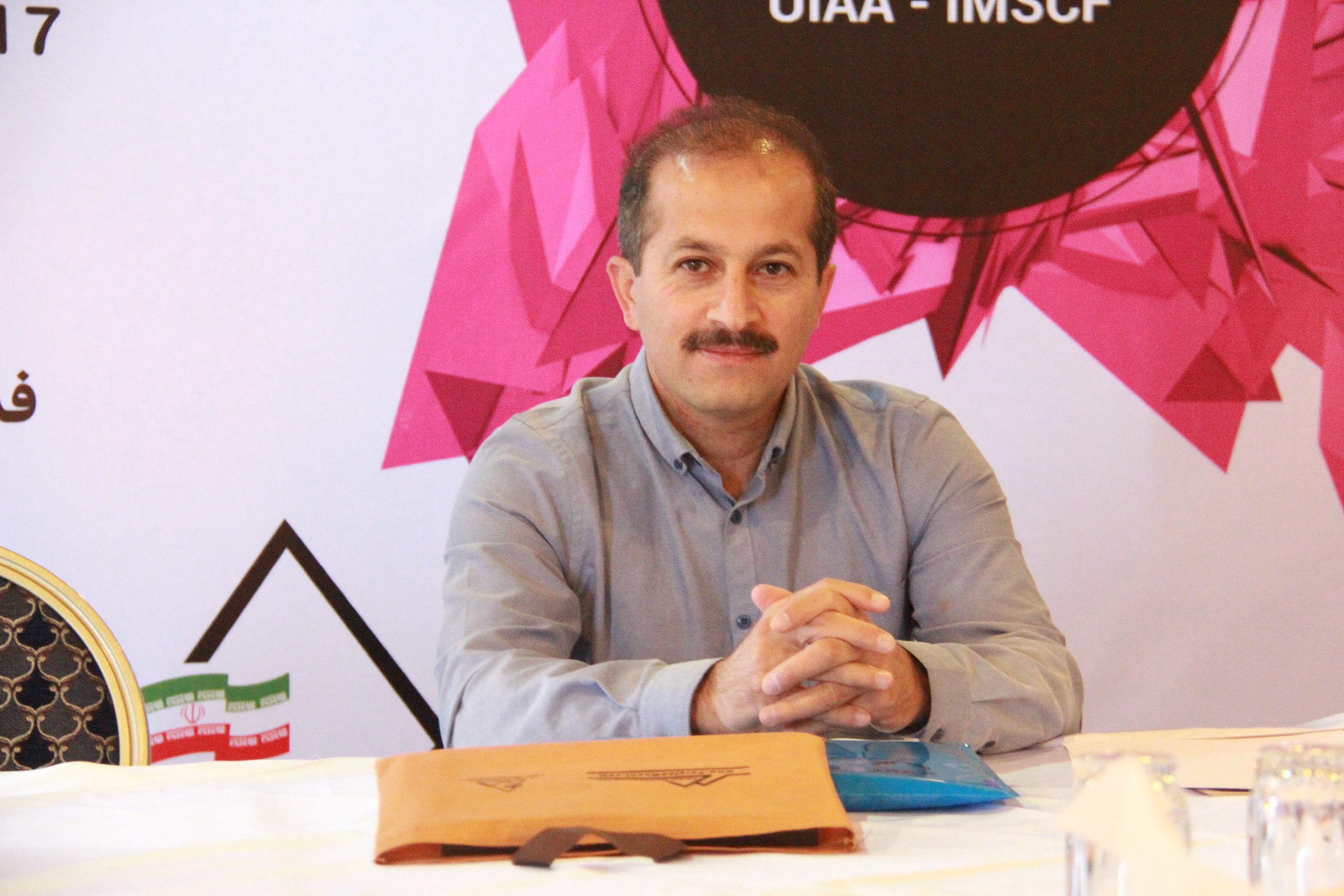 pic's of main's title