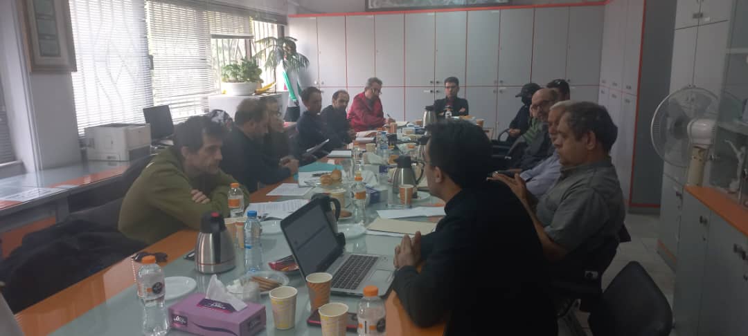 pic's of main's title