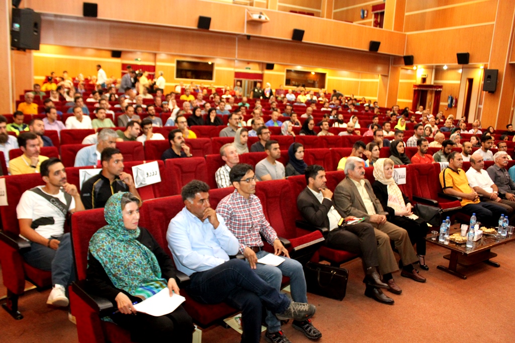 pic's of main's title