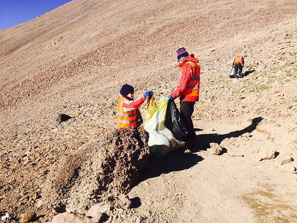 pic's of main's title