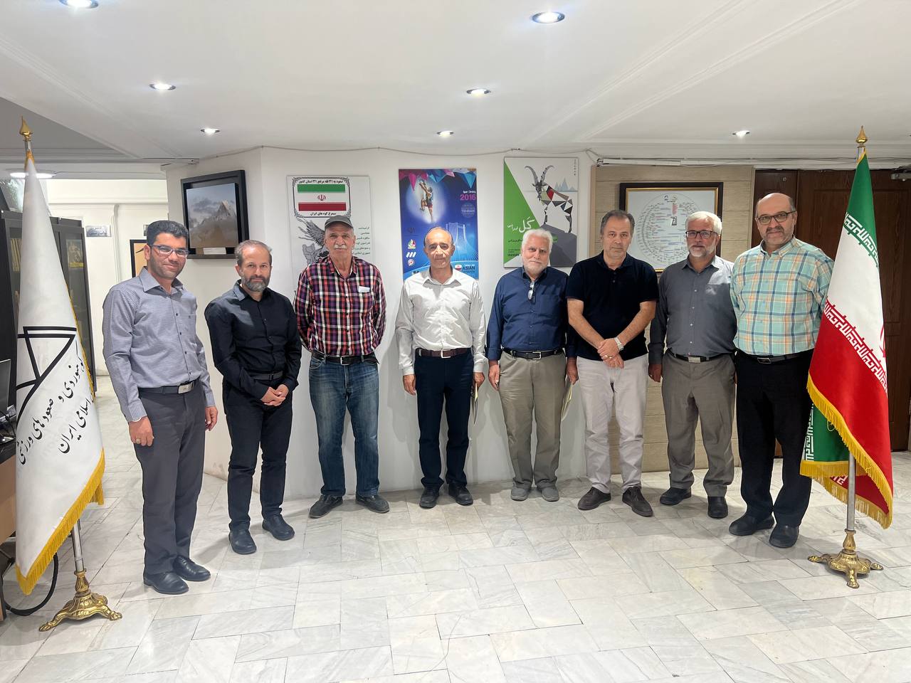 pic's of main's title