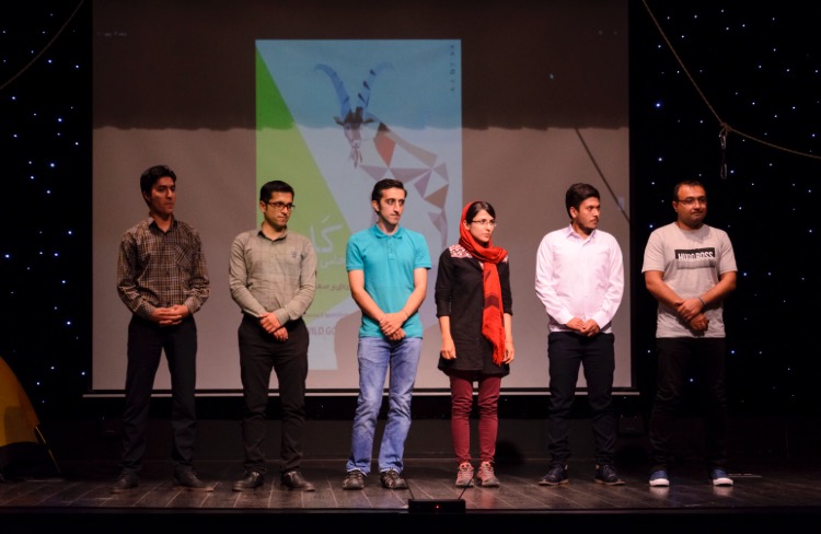 pic's of main's title