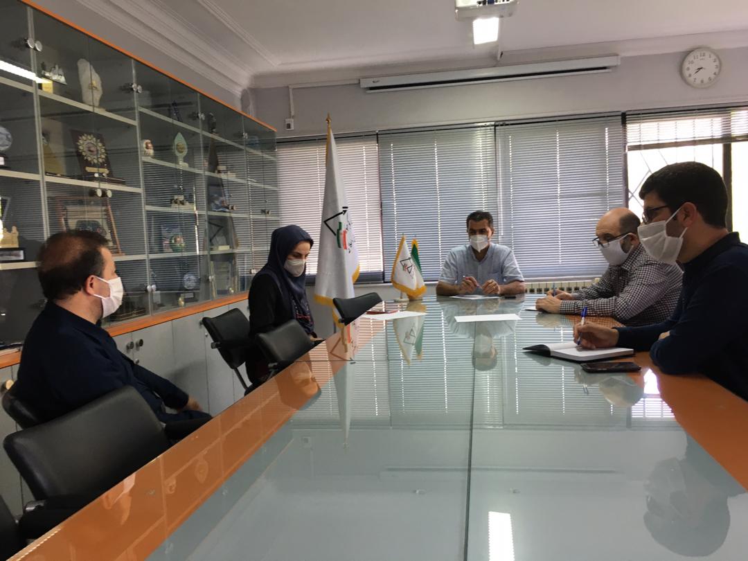 pic's of main's title