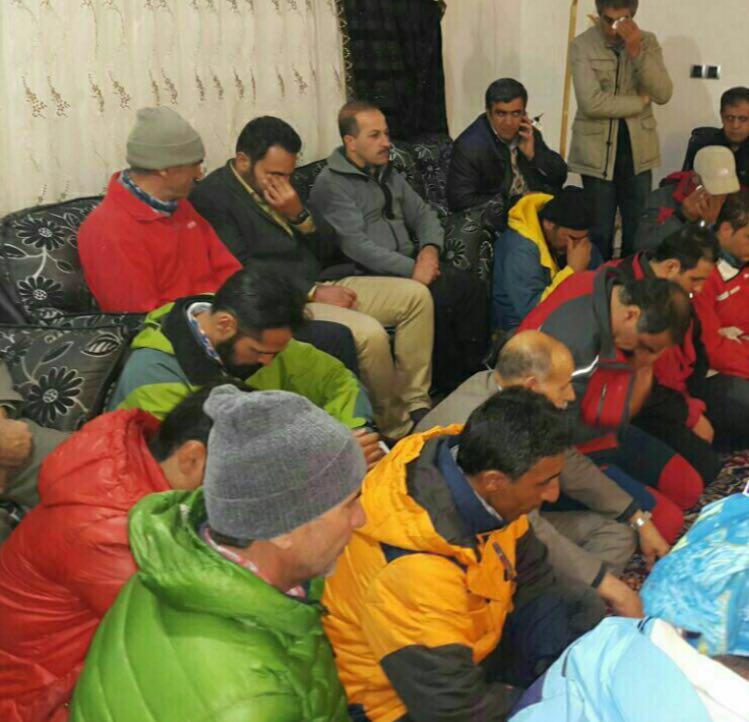 pic's of main's title