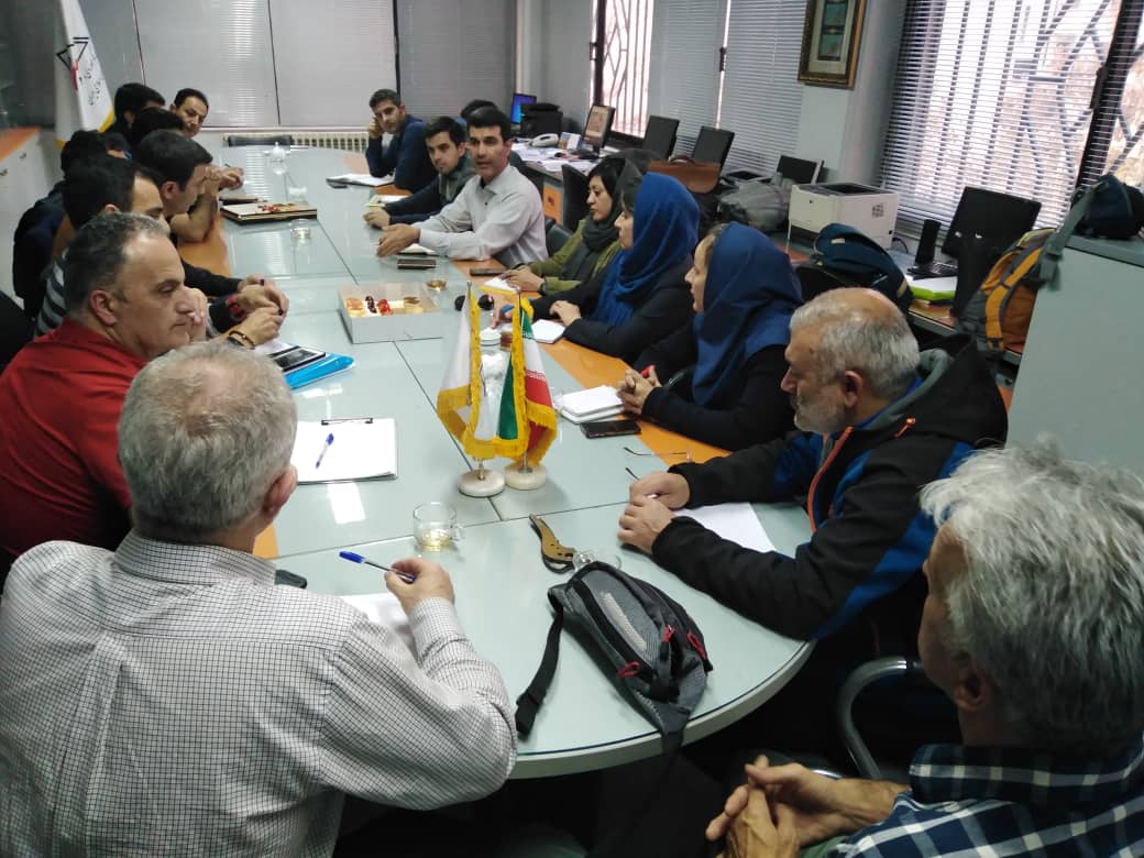 pic's of main's title