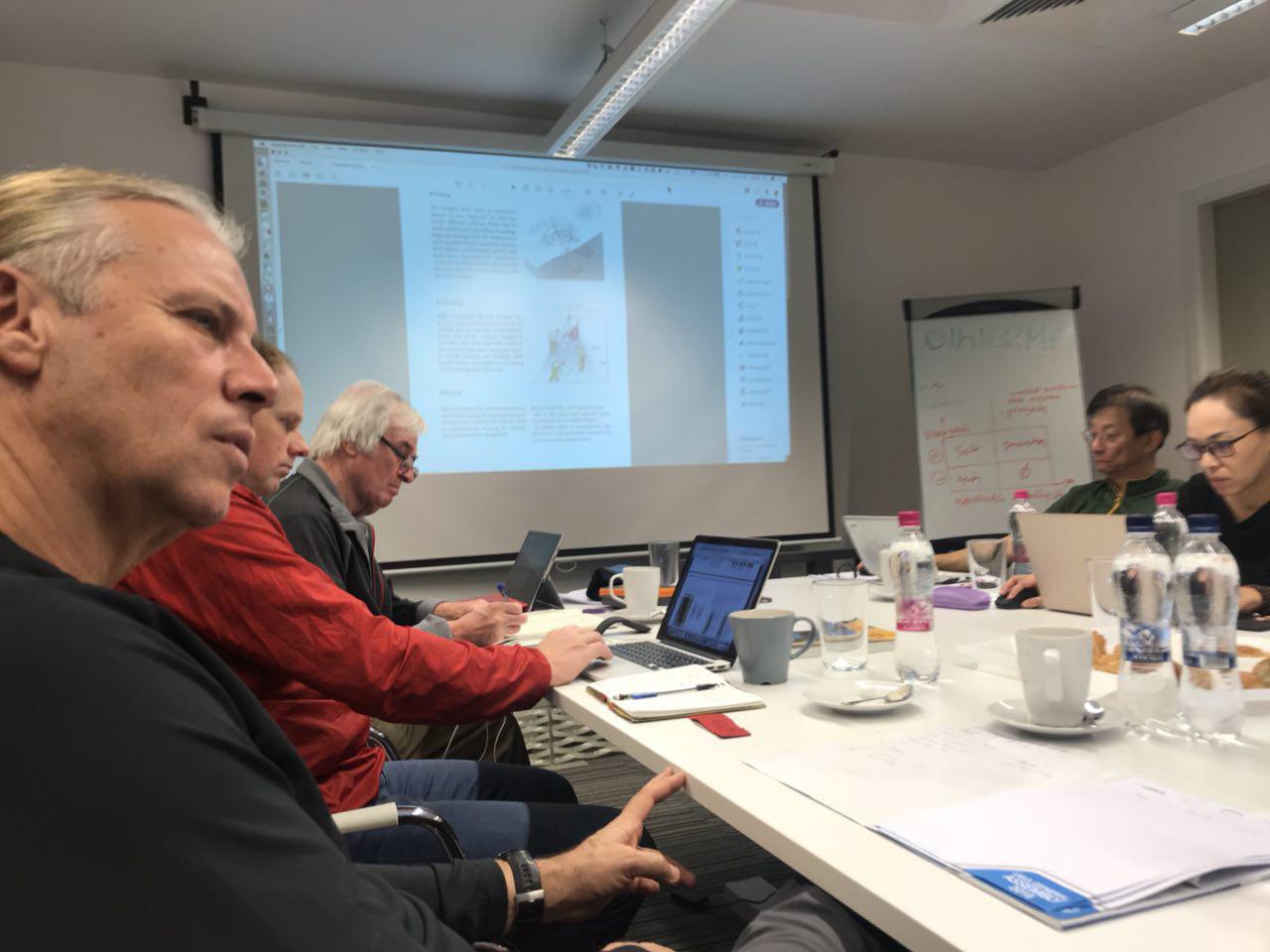 pic's of main's title