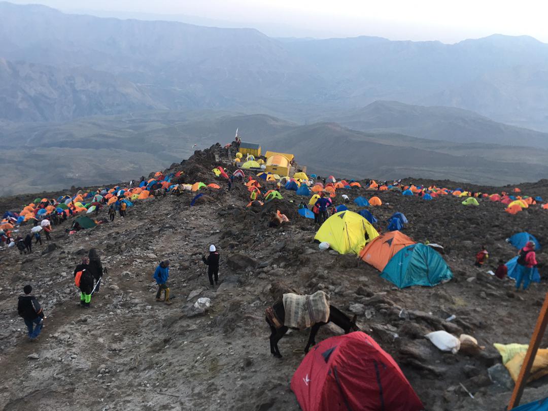 pic's of main's title