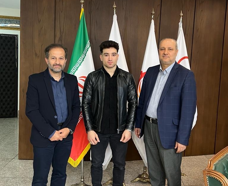 pic's of main's title