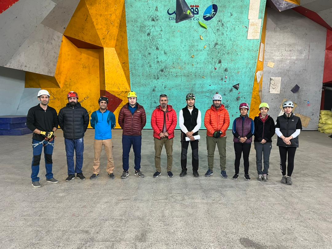 pic's of main's title