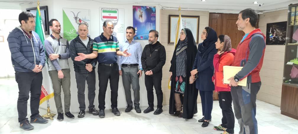 pic's of main's title