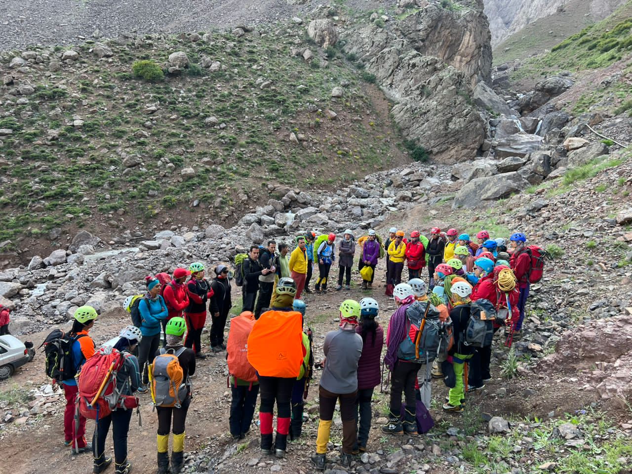 pic's of main's title