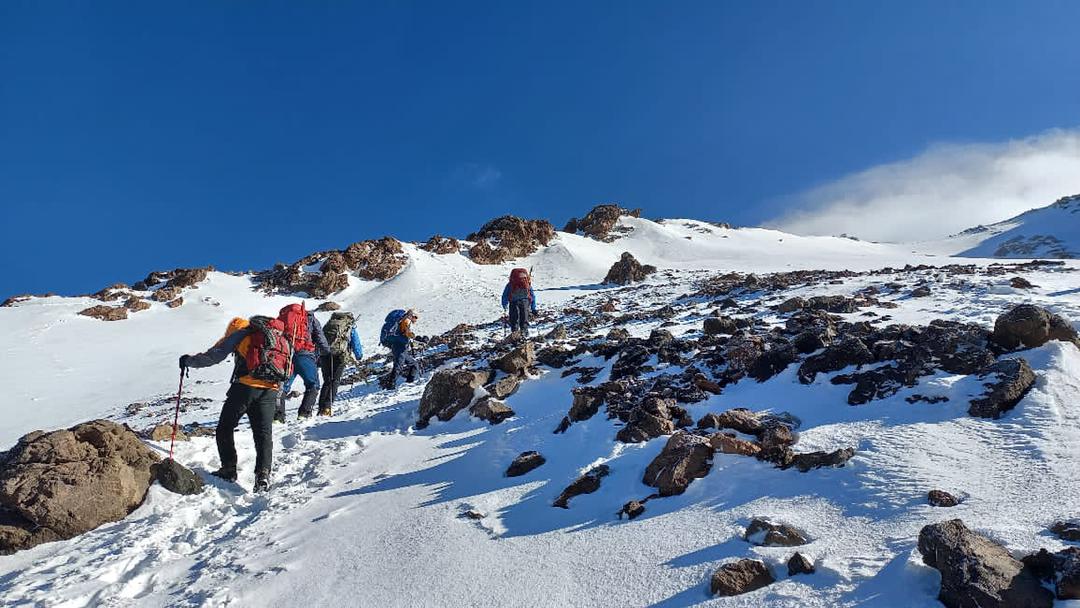 pic's of main's title