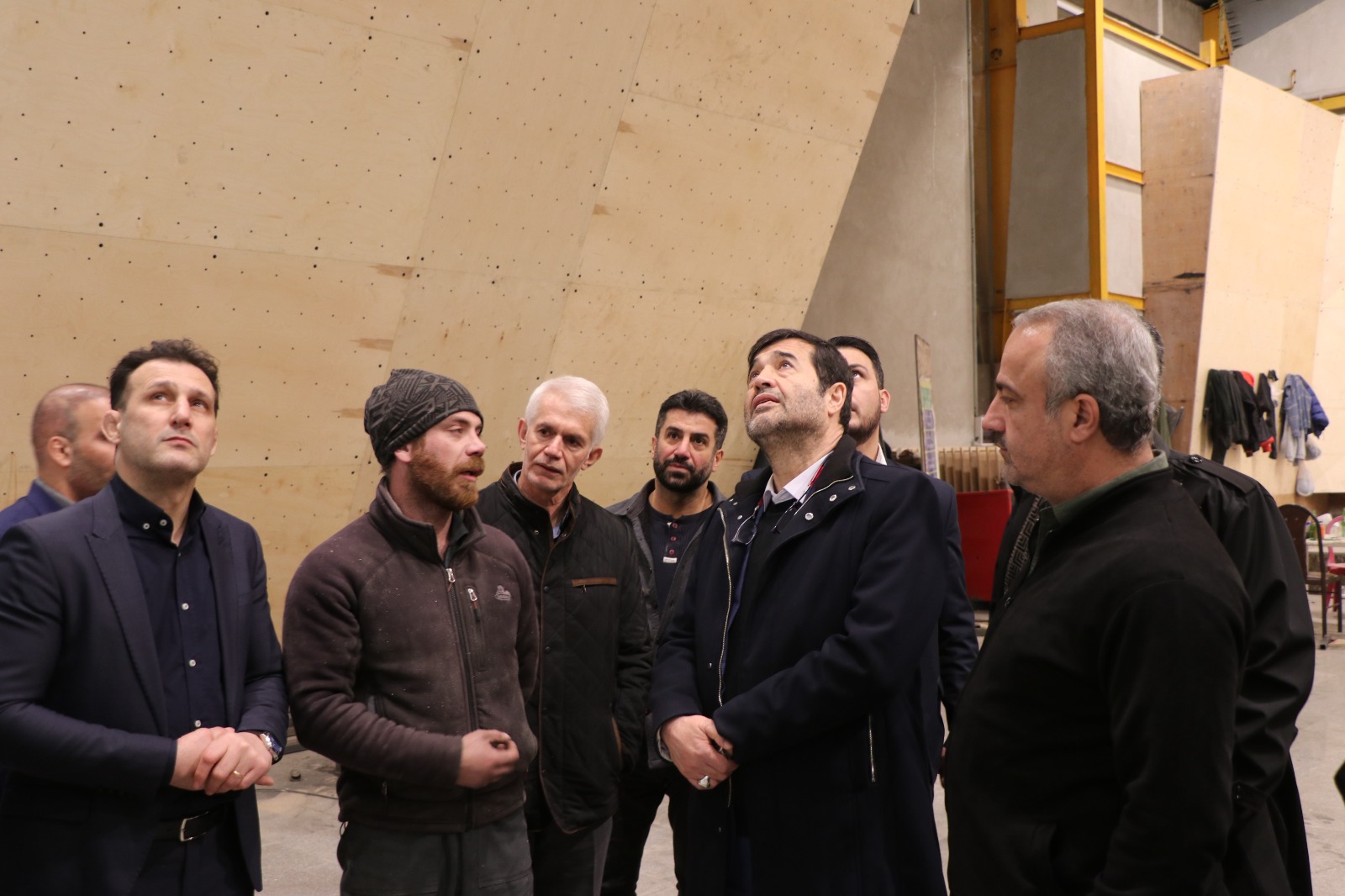 pic's of main's title